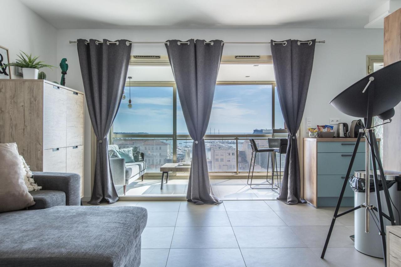 Lb Vacation Rentals I Admire Panoramic Ocean Views Through Walls Of Windows 칸느 외부 사진